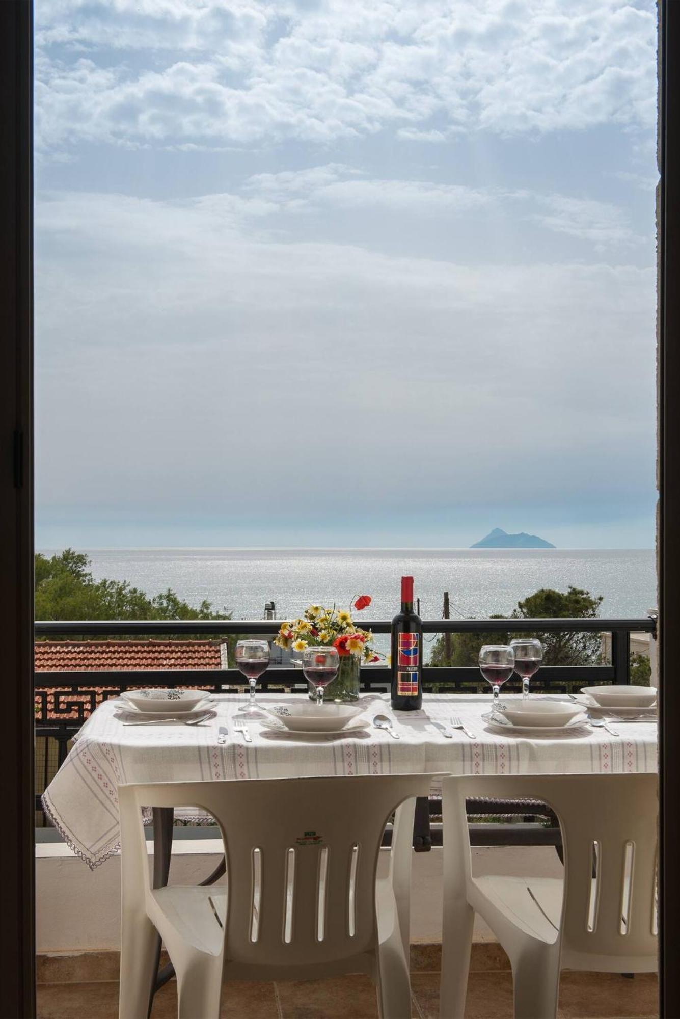 Sofia Apartment, With Sea & Mountain View Kalamaki  Exterior foto